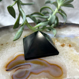 Shungite Pyramid 5cm
