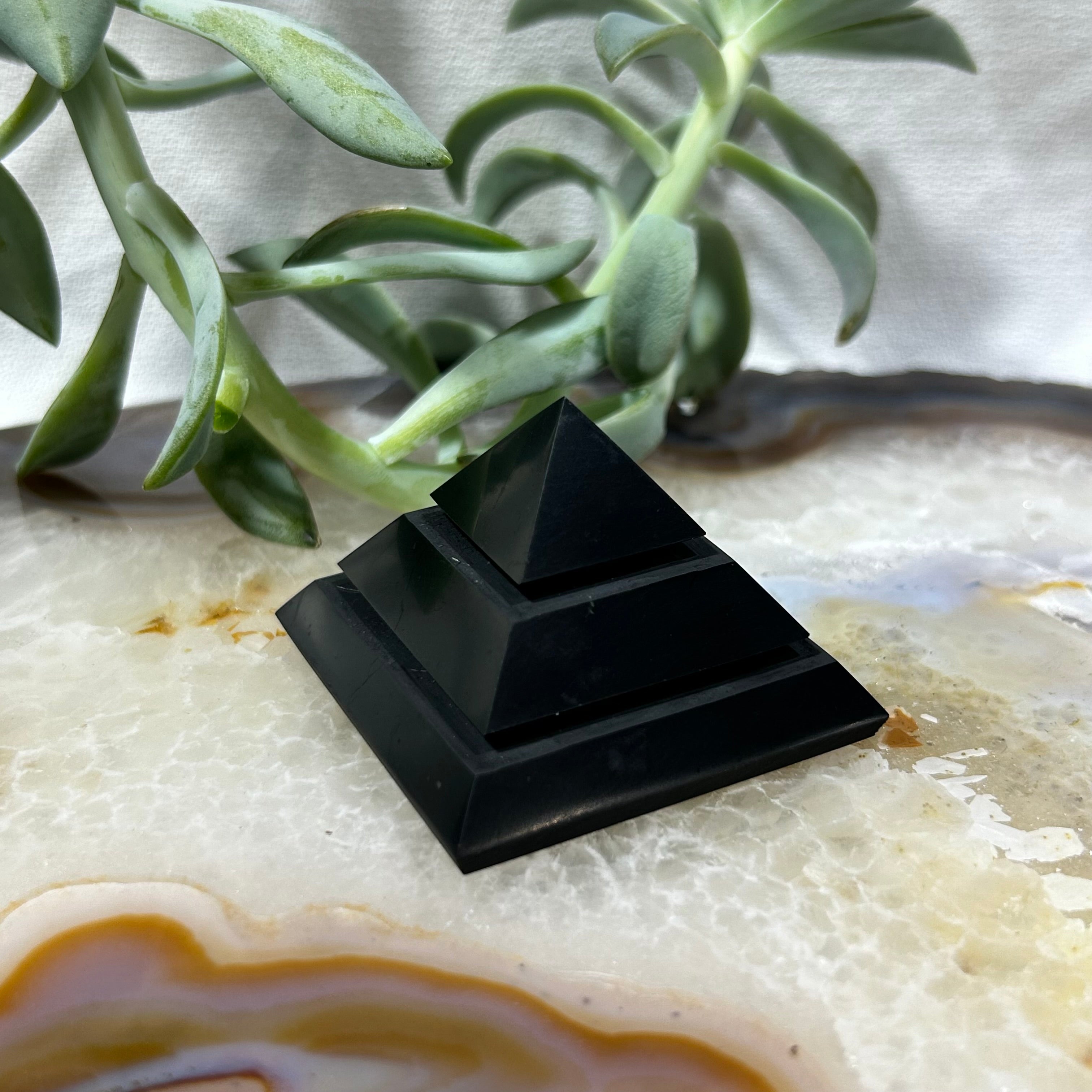 Shungite Sakara Pyramid 5cm