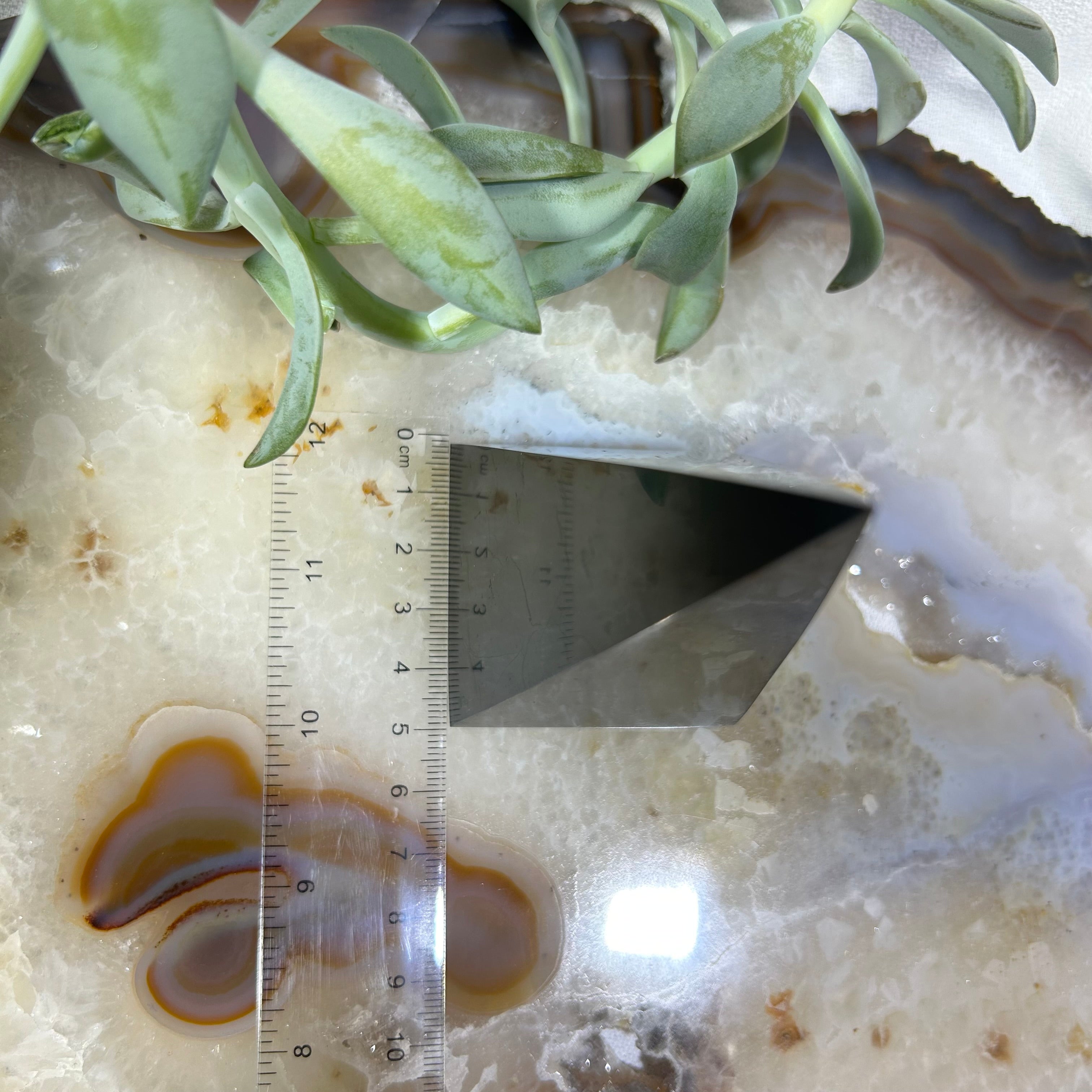 Shungite High Pyramid 5cm