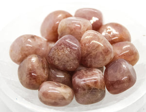 Strawberry Quartz Tumbled 20-30mm