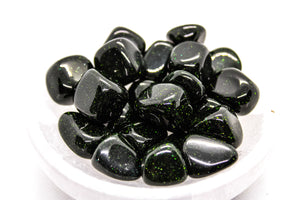 Green Goldstone Tumbled 20-30mm